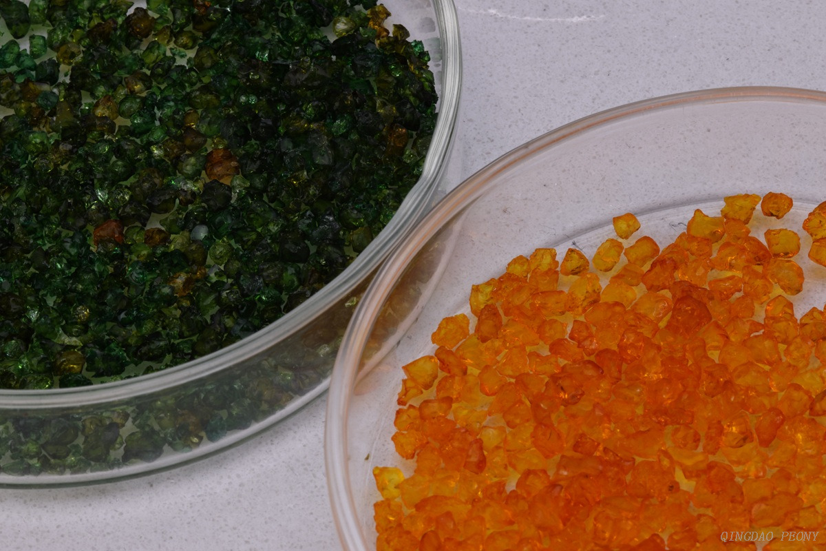 Orange Silica Gel irregular granules